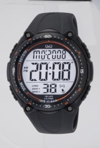 Q&Q M010-001